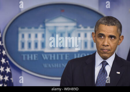 Präsident Barack Obama spricht über die laufende Regierung Abschaltung im Weißen Haus am 8. Oktober 2013. Stockfoto