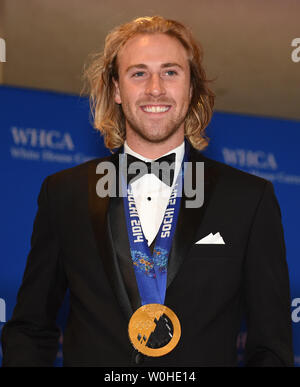 Olympiasieger snowboarder Salbei Kotsenburg kommt auf dem roten Teppich in der White House Correspondents' Association Abendessen im Washington Hilton in Washington DC am 3. Mai 2014. UPI/Molly Riley Stockfoto