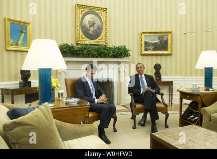 Us-Präsident Barack Obama trifft sich mit NATO-Generalsekretär Anders Fogh im Oval Office im Weißen Haus in Washington, D.C. am 8. Juli 2014. UPI/Kevin Dietsch Stockfoto