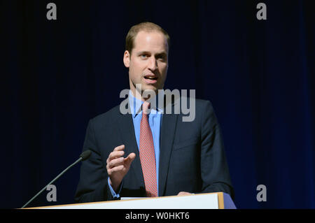 Der britische Prinz William, Herzog von Cambridge, liefert Erläuterungen auf der internationalen Korruption Jäger Allianz Konferenz, bei der Weltbank am 8. Dezember 2014 in Washington, D.C., UPI/Kevin Dietsch Stockfoto