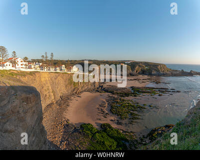 Zambujeira do Mar in der Gemeinde Odemira, Alentejo, Portugal Stockfoto