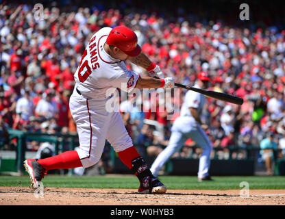 Washington Nationals catcher Wilson Ramos einen Grand Slam im vierten Inning gegen die New York Mets am Nationals Park in Washington, D.C. am 7. September 2015. Foto von Kevin Dietsch/UPI Stockfoto