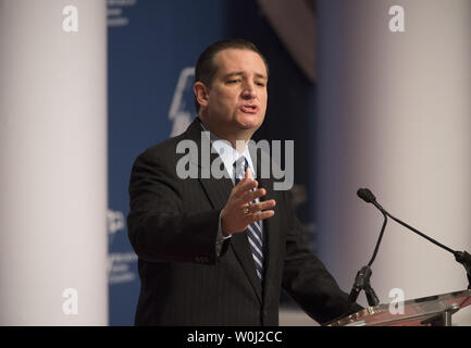Republikanischen Präsidentschaftskandidaten Senator Ted Cruz (R-TX) spricht während der republikanischen Präsidentschaftskandidaten Forum jüdische Koalition an der Ronald Reagan in Washington DC, 3. Dezember 2015. Foto von Molly Riley/UPI Stockfoto