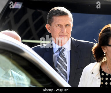 Präsident Donald Trump, der ehemalige nationale Sicherheitsberater im Weißen Haus Michael Flynn kommt an der US Federal Courthouse, 1. Dezember 2017, in Washington, DC. Flynn plädiertes schuldiges zum Lügen des FBI in Bezug auf eine mögliche Kollusion zwischen Russland und der Trumpf. Foto von Mike Theiler/UPI Stockfoto