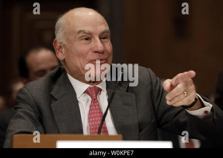 Roman Martinez IV bezeugt vor einem Senat Homeland Security Committee nomination Anhörung ein Gouverneur des US Postal Service, auf dem Capitol Hill in Washington am 2. April 2019. Foto von Yuri Gripas/UPI Stockfoto