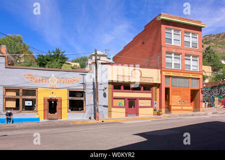 Old timey Bars entlang Brauerei Ave in historischen Bisbee, AZ Stockfoto