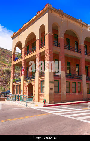 Der United States Postal Service Gebäude an der Ecke der Tombstone Canyon Road in Bisbee, AZ Stockfoto