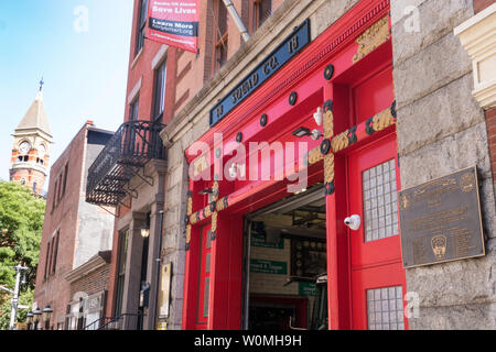 FDNY Squad 18 Firehouse schützt das Leben und Eigentum der Menschen der West Village, New York City, USA Stockfoto