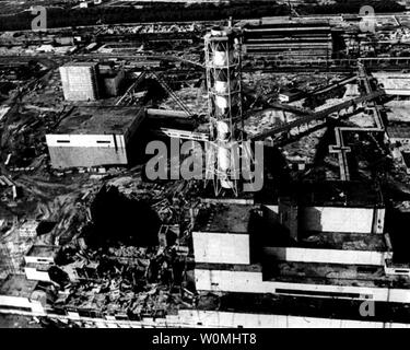 Ein Luftbild von der Zeit nach dem 26. April 1986 explosation im Kernkraftwerk Tschernobyl in der Ukraine. UPI/INS Stockfoto