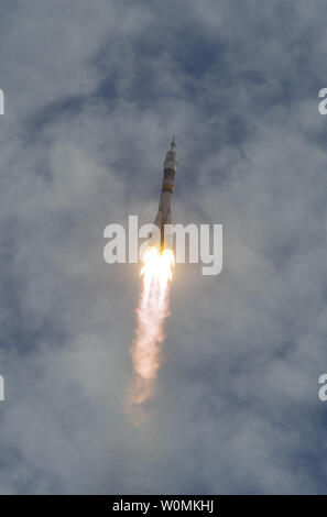 Die Sojus TMA 05MRakete startet vom Weltraumbahnhof Baikonur in