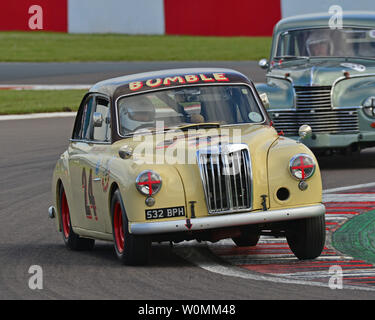 Mike Lamplow, MG Magnette ZA, Hummeln, HRDC Touring Greats, Pre-60 Tourenwagen, eingeladen, TC63, Donington historische Festival, Mai 2019, Motor Racing, m Stockfoto