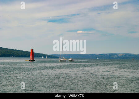 Rote Leuchtturm am Einlass des Cayuga Lake Stockfoto