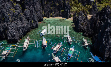 El Nido, Palawan, Philippinen, Luftaufnahme von Secret Lagoon Beach Stockfoto