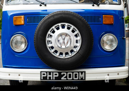 Detail der Vorderseite des Vintage VW Camper van Stockfoto