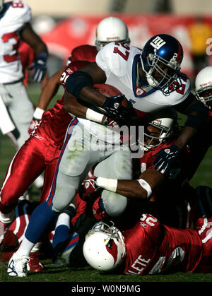 New York Giants Ron Dayne hetzt gegen die Arizona Cardinals am 07.11.14, 2004 in Tempe, AZ. Die Kardinäle die Riesen besiegte 17-14. (UPI FOTO/DAS Befugnisse) Stockfoto