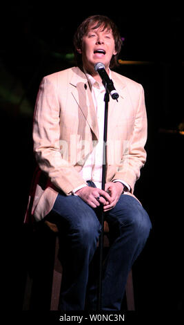 Clay Aiken führt in Konzert im Kravis Center in West Palm Beach, Florida, am 18. August 2007. (UPI Foto/Martin Fried) Stockfoto