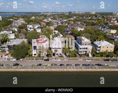 Häuser an der East Bay Street im historischen Charleston, South Carolina. Stockfoto