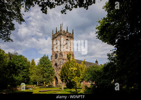 Prestbury ist eine Gemeinde in Cheshire, England. Etwa 1,5 km nördlich von Macclesfield, St. Peters Kirche Stockfoto