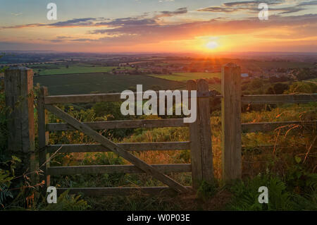 UK, Somerset, Yeovil, Stoke-Sub-Hamdon, Ham Hill Sonnenuntergang Stockfoto