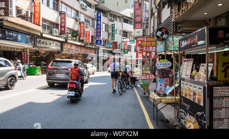 Nantou, Taiwan - 01 Mar 2019: Stadtbild von Nantou. Nantou ist eine kleine Stadt, aber es ist sehr berühmt wegen der Sun Moon Lake. Stockfoto