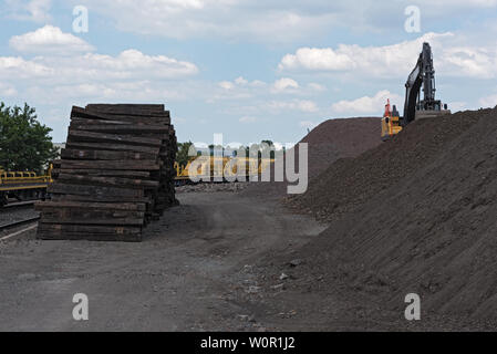 Maschine Park- und Lagerbereich für den Eisenbahnbau Stockfoto