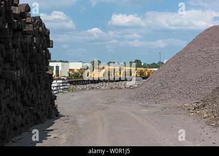 Maschine Park- und Lagerbereich für den Eisenbahnbau Stockfoto