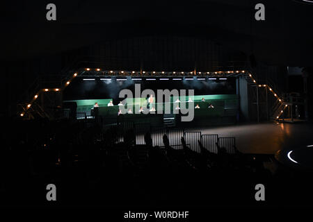 Pasadena, Kalifornien, USA. 27 Juni, 2019. Einen allgemeinen Überblick über das Theater der Lunar Dome für die Apollo 11 Medien Vorschau Veranstaltung im Rose Bowl in Pasadena, Kalifornien. Credit: Billy Bennight/ZUMA Draht/Alamy leben Nachrichten Stockfoto