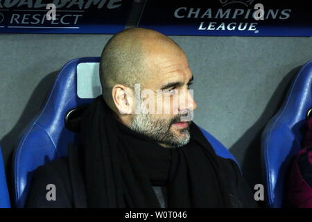 Josep Pep Guardiola ich Sala (Coach/Trainer) hat gut SCHMUNZELN-Fussball-CL-Achtelfinale: FC Basel gegen Manchester City Stockfoto