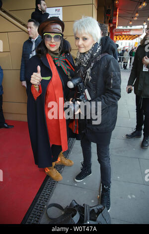 Niko Kazal und Tine Acke, Eroeffnung der "Panikcity' von und mit Udo Lindenberg am Spielbudenplatz, Hamburg, 19.03.2018 Stockfoto