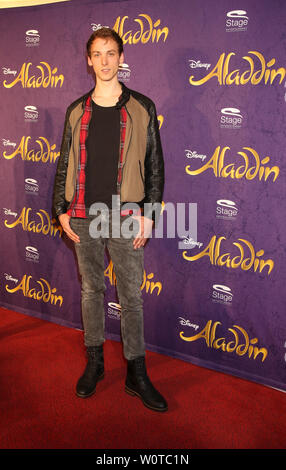 Marlon Wehmeier, Roter Teppich bei Benefizkonzert ALADDIN & FRIENDS IN CONCERT in der Neue Flora, Hamburg Stockfoto