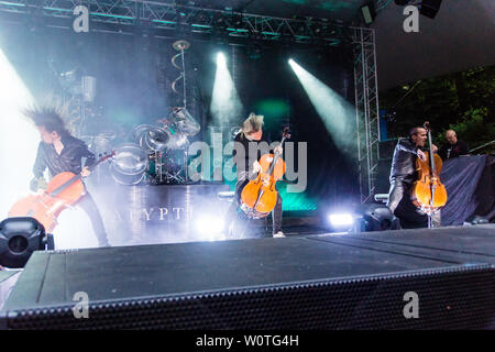 Kiel, Deutschland. 17 Juni, 2018. Die Band "Apocalyptica" ist in der Freilichtbühne Krusenkoppel während der Kieler Woche 2018 Stockfoto