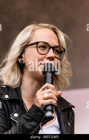 Kiel, Deutschland - 16. Juni 2018: Stefanie Heinemann ist in der Rathaustage während der Kieler Woche 2018 Stockfoto