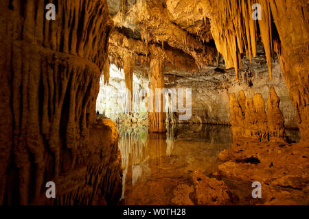 Imposante Grotta di Nettuno in Sardinien (Italien) Stockfoto