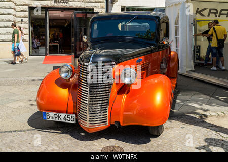 BERLIN - Juni 09, 2018: Chevrolet Pickup Truck, 1938. Classic Days Berlin 2018. Stockfoto