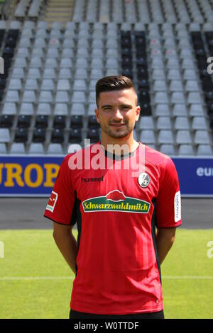 Marco Terrazzino Marco Terrazino (Freiburg) - SC Freiburg Mannschaftsfoto 2018-19 Stockfoto