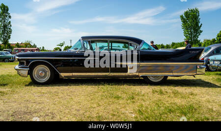 PAAREN IM GLIEN, Deutschland - 19. MAI 2018: Full-size Luxus auto Cadillac Sixty Special, 1958. Oldtimer-show 2018 sterben. Stockfoto