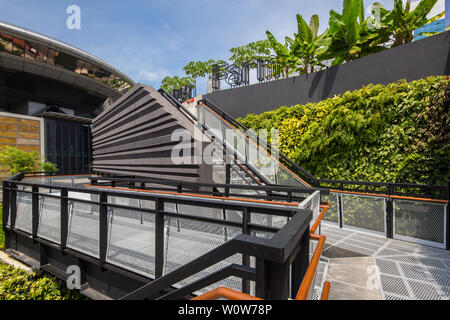 Gestaltung des urbanen farm Dachgarten an Funan Einkaufszentrum, Singapur Stockfoto