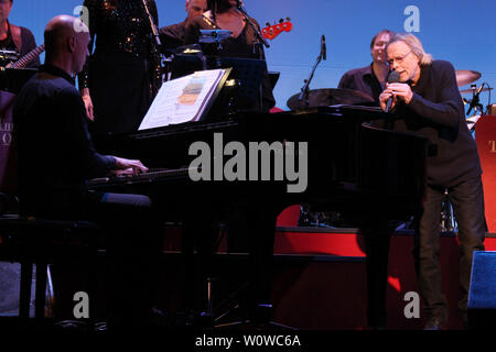 Volker Lechtenbrink, Soloabend "Kommen Sie ruhig rein - Lieder und Geschichten', St. Pauli Theater Hamburg, 22.02.2019 Stockfoto