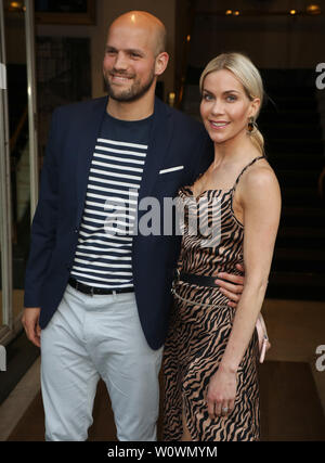 London, Großbritannien. 27 Juni, 2018. Kate Lawler an den TIERSCHUTZVEREIN Tier Meister Ehren bei BAFTA in London Quelle: SOPA Images Limited/Alamy leben Nachrichten Stockfoto