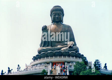 Das Archiv Bild von Tian Tan Buddha, auch als der Große Buddha in 90 bekannt s Stockfoto