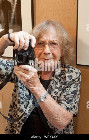 SABINE WEISS DEN LETZTEN HUMANISTISCHEN FOTOGRAF Stockfoto