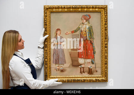 London, Großbritannien. 28. Juni 2019. Ein Techniker stellt "eine Frau im türkischen Kostüm in einem Hamam, ein Knecht", die von Jean-Etienne Liotard (Est. GBP 2-3 m) in der Vorschau von Sotheby's Alte Meister Verkauf, die an der New Bond Street Galerien am 3. Juli stattfindet. Credit: Stephen Chung/Alamy leben Nachrichten Stockfoto