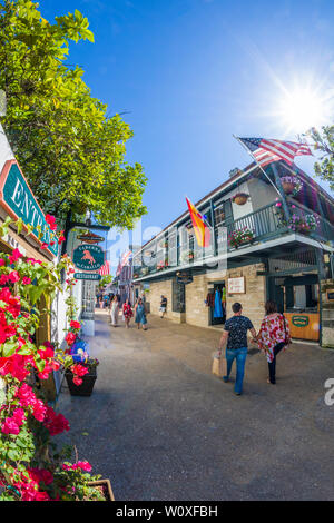 Touristen auf historische St George Street in der Innenstadt von St. Augustine Florida Amerika älteste Stadt Stockfoto