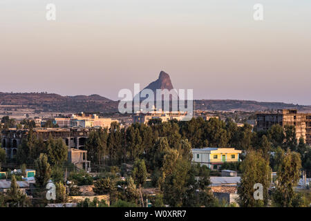 Zu Fuß rund um die historische Stadt Aksum - Äthiopien, Afrika Stockfoto