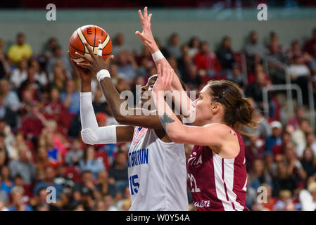 RIGA, Lettland. 27 Juni, 2019. Die FIBA FRAUEN Basketball-europameisterschaft Basketball Spiel zwischen Team Lettland und team Großbritannien Arena Riga. Stockfoto