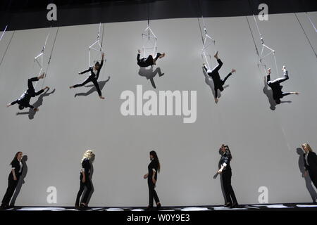 Karlovy Vary, Tschechische Republik. 28 Juni, 2019. Die Eröffnungsfeier der 54 Karlovy Vary International Film Festival, am 28. Juni 2019 in Karlsbad, Tschechische Republik. Credit: Katerina Sulova/CTK Photo/Alamy leben Nachrichten Stockfoto
