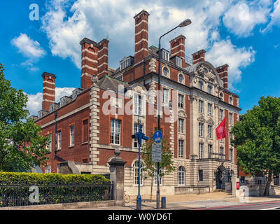 LONDON, Großbritannien - 08. JULI 2018: Außenansicht der Royal Music Academy auf der Marylebone Road Stockfoto