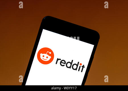 Brasilien. 1. Juni 2019. In diesem Foto, Illustration die Reddit Logo wird auf dem Smartphone angezeigt. Credit: Rafael Henrique/SOPA Images/ZUMA Draht/Alamy leben Nachrichten Stockfoto