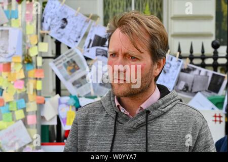 Richard Ratcliffe. Hungerstreik Tag vierzehn, Hungrigen 4 Frei Nazanin des Protestes, der iranischen Botschaft in London. Großbritannien Stockfoto