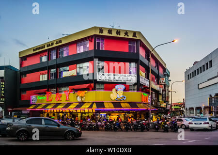 Malaysia, Johor Bahru-Apr 7,2019: Johor Bahru City street scene. Stockfoto